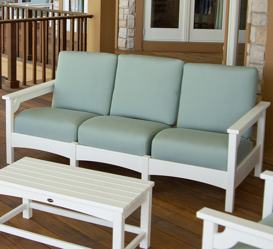 Sofas & Sectionals